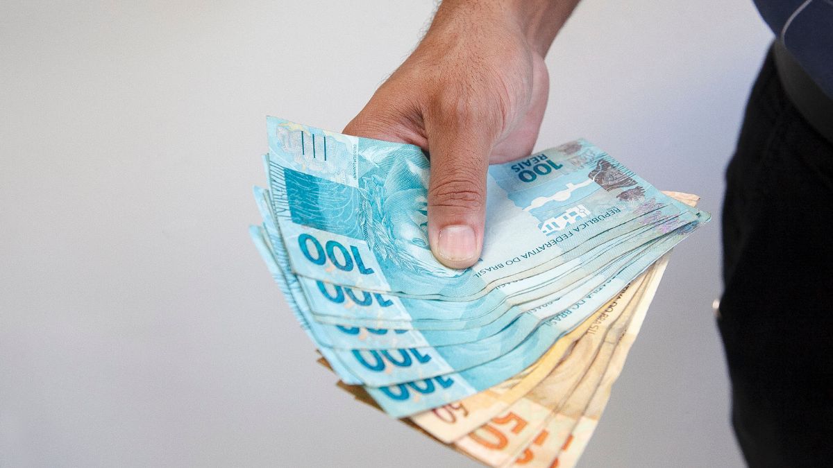 A inclusão do CPF no momento do pagamento é o primeiro passo para garantir o retorno de parte dos impostos recolhidos em cada compra. Reprodução/Canvas