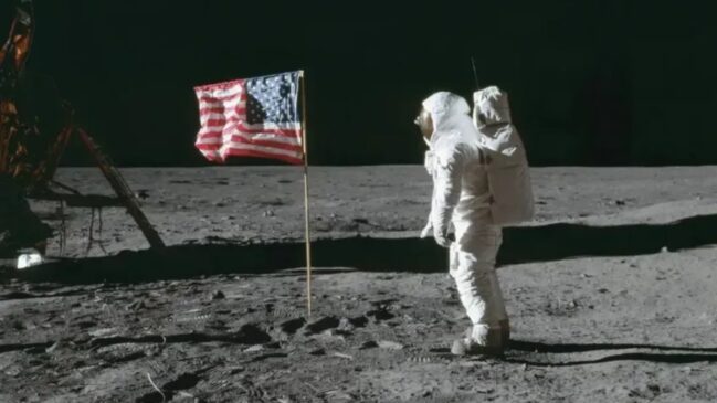O homem pisou na Lua pela primeira vez em 1969 pela missão Apollo