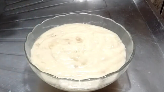 Grande sacada desta receita é substituir o leite de vaca tradicional por uma alternativa que traz um perfume tropical