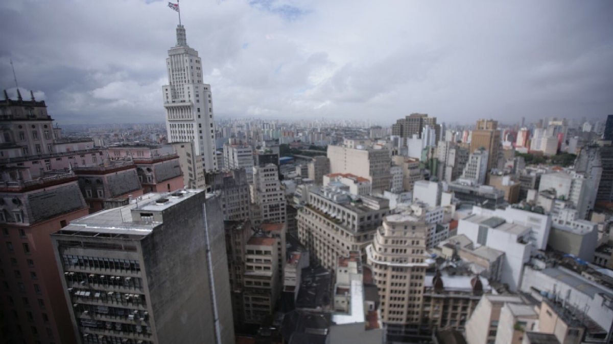 Empresário encontrou o palacete em ruínas no Marco Zero da capital paulista