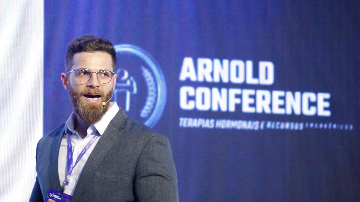 Vinícius Concon, mestre pela Unicamp, fez uma das primeiras palestras do Arnold Conference nesta sexta-feira (24/4)