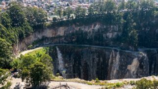 Local, no bairro de Guaianases, oferece matéria-prima para a construção civil da Capital há quase 70 anos