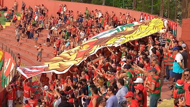 Torcida da Portuguesa nas arquibancadas do Canindé