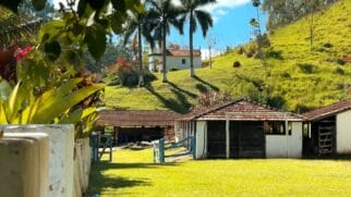 Cidade conta com forte apelo ao turismo rural (Foto: Reprodução / YouTube / Vamos Fugir Blog)