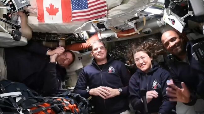 Tripulação de quatro astronautas irá passar dez dias no espaço em missão