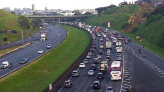 A Via Anchieta costuma ser a válvula de escape para a rodovia dos Imigrantes