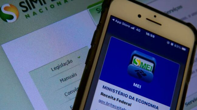 Evite a exclusão do Simples Nacional: saiba se sua empresa está sob fiscalização e como regularizá-la.