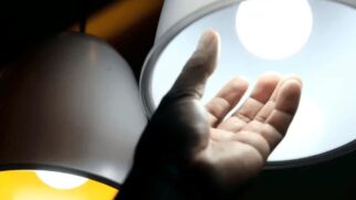 Reajuste de 8% na tarifa de energia deve pressionar o orçamento das famílias brasileiras em 2026.