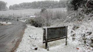 De Urupema a Gramado, veja a lista das cidades brasileiras onde as temperaturas negativas e os flocos de gelo transformam o cenário no inverno.