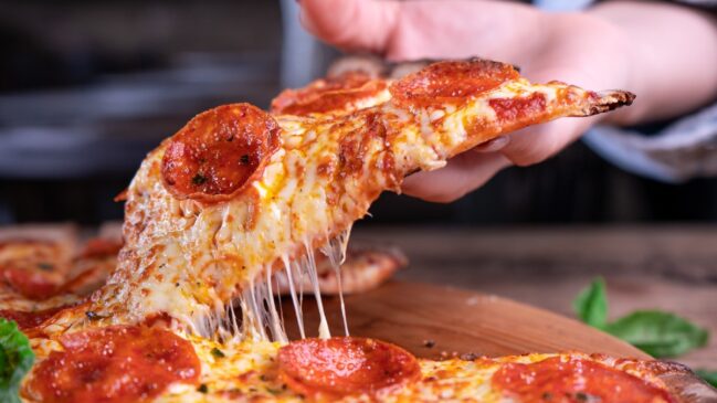 Em São Paulo, o mercado de pizzarias concentra 4.896 estabelecimentos ativos e cresceu 7,34% entre 2024 e 2025