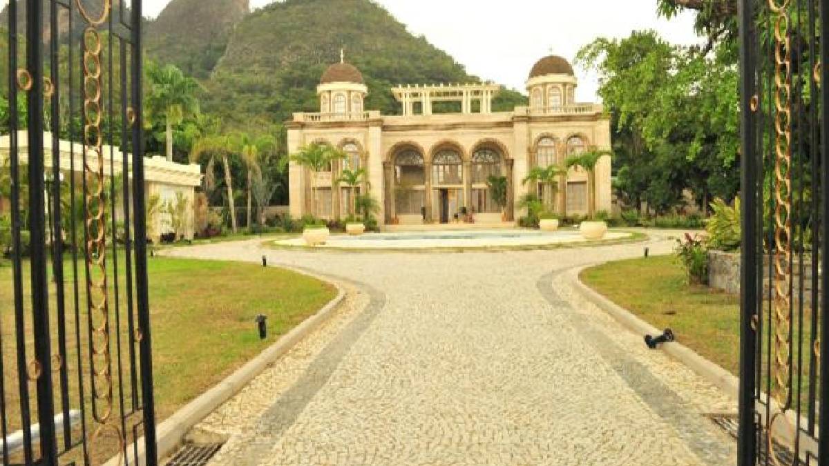 Casa do ex-jogador Tufão, personagem de Murilo Benício, virou um dos cenários mais lembrados da teledramaturgia