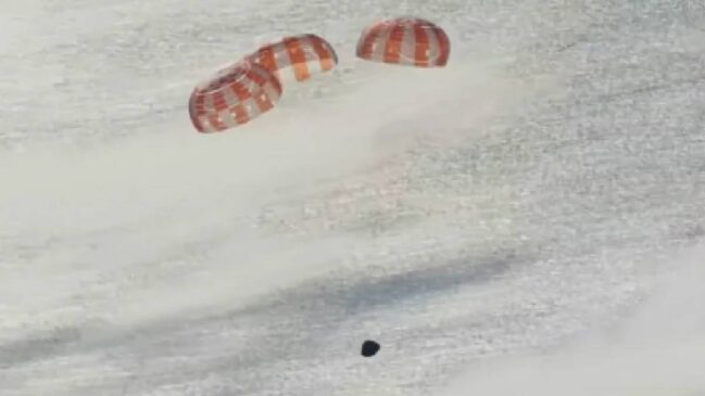 Durante a descida, a cápsula enfrentou temperaturas extremas e forças de até quatro vezes a gravidade da Terra