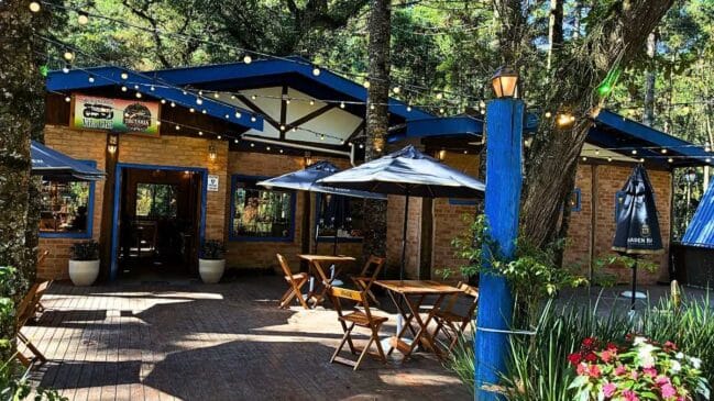 Fachada do restaurante Trutaria do Bosque, em Campos do Jordão, no interior de São Paulo