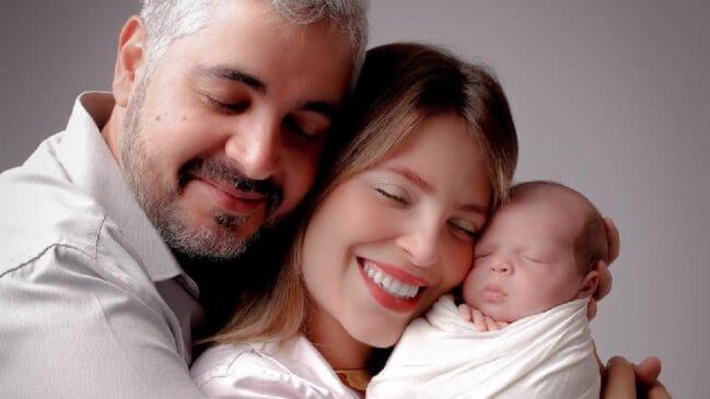 Jornalista Natália Bittencourt, da Record TV, vive sua primeira maternidade