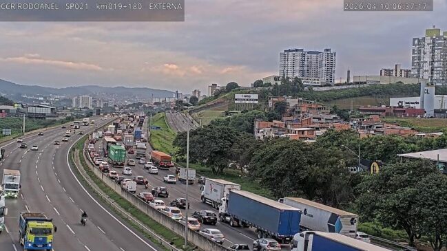 Alternativa viável para quem sai de Cotia é utilizar o Rodoanel Mário Covas para acessar a rodovia Régis Bittencourt ou até a Castello Branco