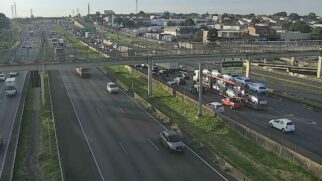 Já na Rodovia Anhanguera, a opção de desvio ocorre pela Rodovia dos Bandeirantes