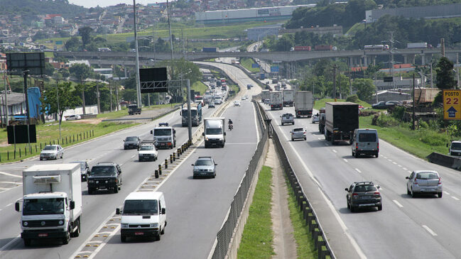 Atualmente operada pela Autopista Régis Bittencourt (Arteris), a concessão passou por processo de repactuação no âmbito da SecexConsenso, vinculada ao Tribunal de Contas da União (TCU)