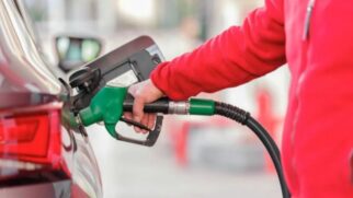 Preço da gasolina em alta no Brasil: entenda quem define o valor na bomba, o papel do governo, da Petrobras e dos impostos no custo final ao consumidor em 2026 | Pexels/Engin Akyurt