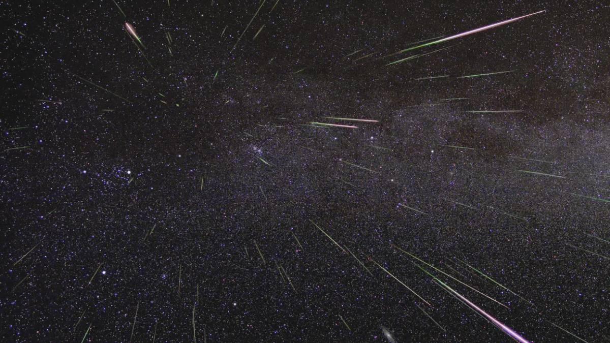 Espetáculo ocorre quando a Terra cruza a trilha de partículas deixadas pelo cometa