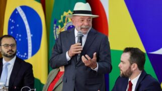 Governo libera saque integral do FGTS para demitidos que optaram pelo saque-aniversário, eliminando a trava de dois anos