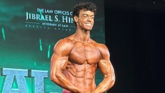 Nascido em Salvador, na Bahia, o atleta mora atualmente nos Estados Unidos com a família e estuda nutrição e cinesiologia