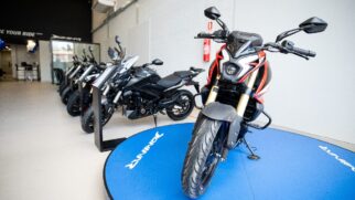 A Bajaj segue avançando no mercado brasileiro e anuncia a inauguração de duas novas concessionárias em Goiás