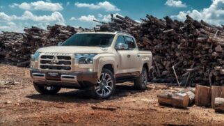 Terra é equipada com o motor a diesel 4N16 Super High Power de dupla turbina e 2,4 litros, que rende 205 cavalos de potência e 47,9 kgfm de torque
