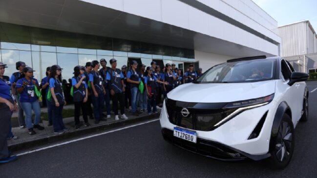 A primeira visita reuniu 25 alunos do "Profi-san", projeto da marca japonesa que oferece educação profissionalizante para jovens do Ensino Médio de Itatiaia