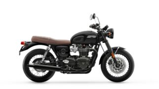 Equipada com motor bicilíndrico de 900 cc, a motocicleta entrega até 65 cavalos de potência, com condução suave e previsível
