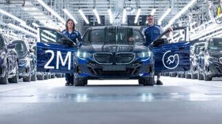 Desde 2021, mais de 320 mil veículos elétricos já foram fabricados na unidade da Baixa Baviera