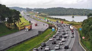 Imigrantes acumula 1 hora de atraso no sentido do litoral paulista