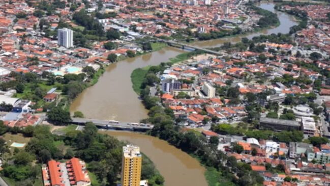 Imagem aérea de Jacareí (SP)