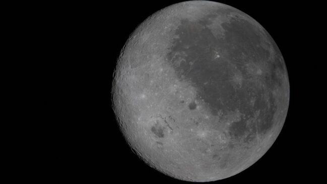 Lua vista do espaço durante missão da Artemis - Foto: Nasa