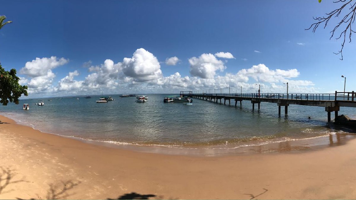 O local também preserva ruas de areia, clima tranquilo e antigas características de vila de pescadores, resultado do acesso difícil que durante muitos anos limitou o crescimento urbano da vila