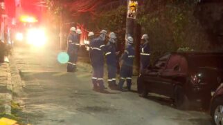Em nota, a Comgás informou que recebeu às 15h15 um chamado sobre um vazamento de gás causado por uma obra de terceiros
