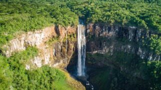 Destino a 200 km de Curitiba possui trilhas, cultura ucraniana e cenários de naturais impressionantes
