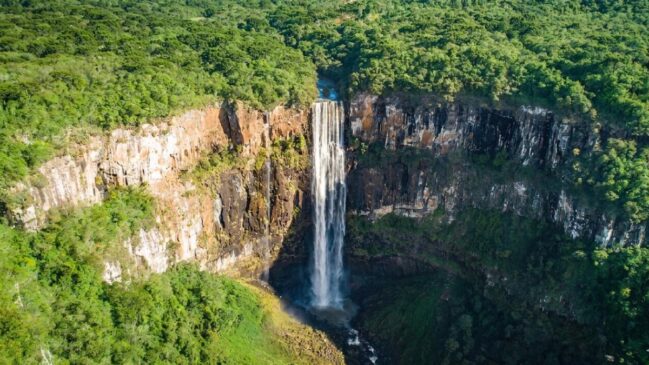 Destino a 200 km de Curitiba possui trilhas, cultura ucraniana e cenários de naturais impressionantes