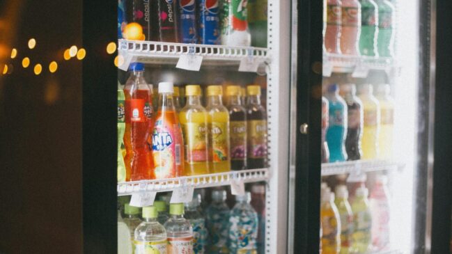 Desligar o freezer à noite compromete o funcionamento e a conservação dos alimentos