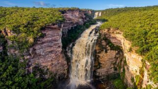 Com trilhas longas, mirantes e biodiversidade única, destino exige planejamento e vários dias de visitação