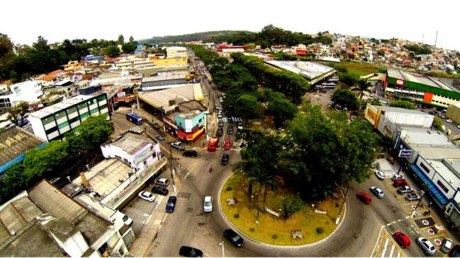 Salários variam entre R$ 4.842,84 e R$ 15.659,70 para jornada de 40 horas semanais