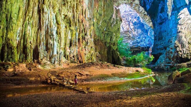 Com cavernas gigantes, cânions e pinturas rupestres milenares, o Parque Nacional Cavernas do Peruaçu virou Patrimônio Mundial Natural