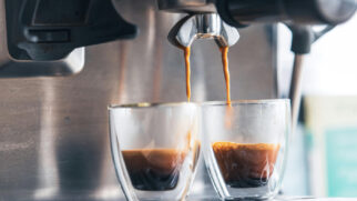 Novo estudo mostra que a cafeína pode ajudar o cérebro a recuperar memória prejudicada pela falta de sono