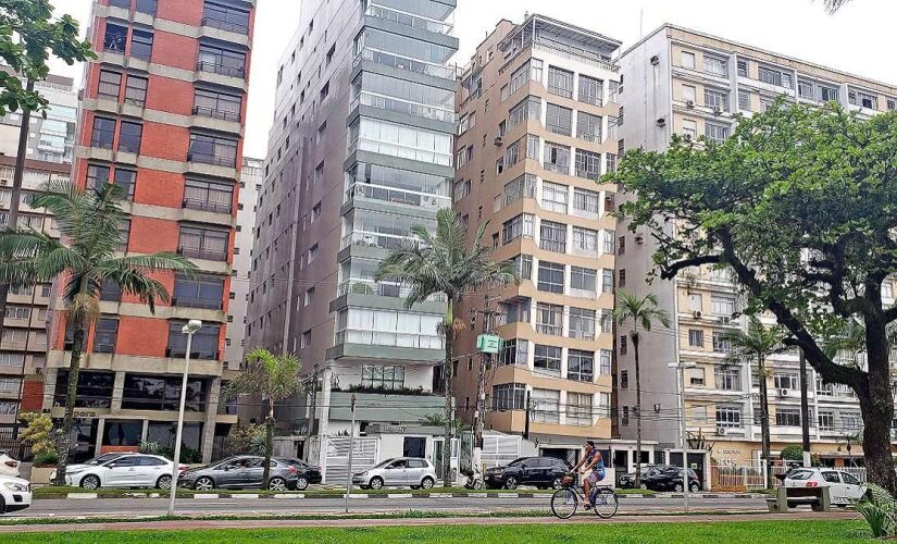 Edifícios inclinados da Baixada vão precisar de solução altamente custosa
