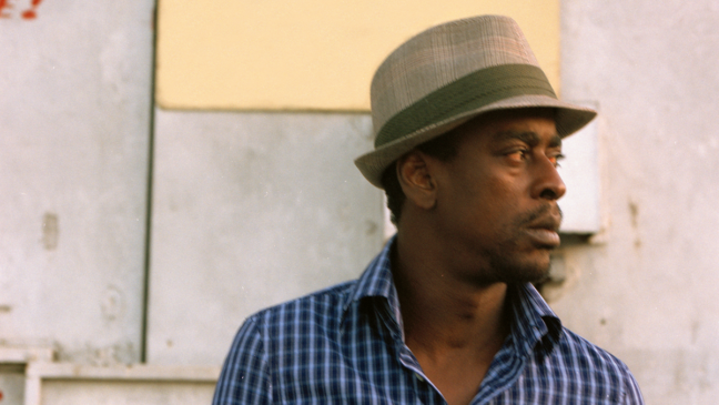 Seu Jorge lança álbum ambicioso produzido durante 16 anos