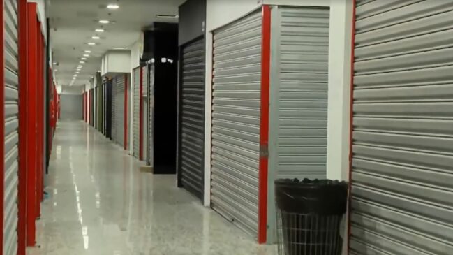 Lojistas só terão a mercadoria liberada após apresentar a documentação legal