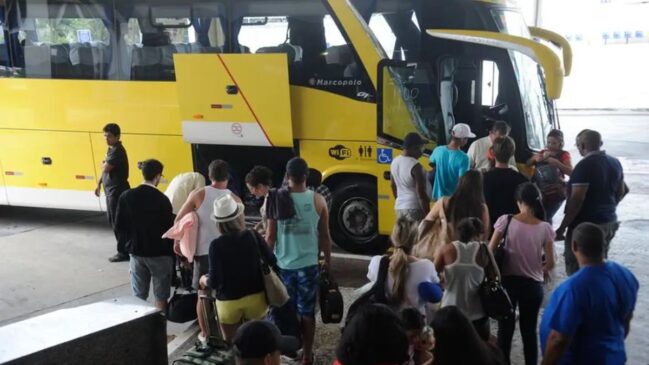 Documentos antigos ou danificados estão gerando bloqueios em rodoviárias e exigem atualização dos passageiros.