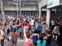 Em assembleia realizada no Paço Municipal, a categoria decidiu que, na próxima terça-feira, fará outra greve por um dia