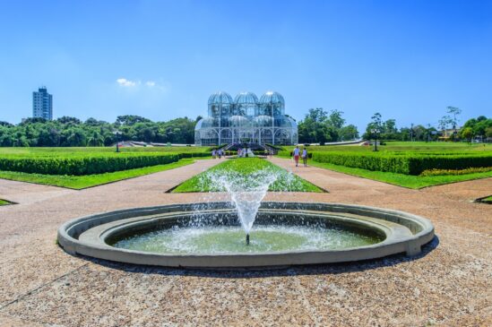 O Jardim Botânico é um dos pontos turísticos mais visitados de Curitiba
