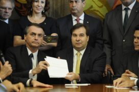 A PEC da reforma da Previdência foi entregue ontem pelo presidente Jair Bolsonaro ao Congresso