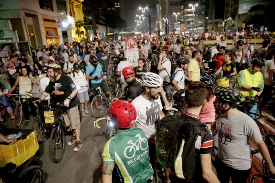 Em 2007, a Praça do Ciclista foi oficializada por lei com o nome atual; o local é ponto de encontro de atos públicos